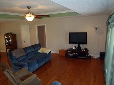 210 Hunters Ln, Shelbyville, TN 37160 - photo 7