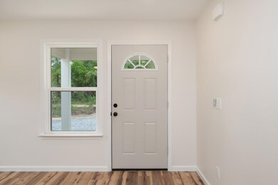 5-web-or-mls-77 Country Blvd-01