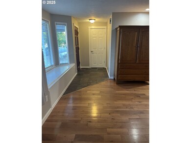 7473 B St, Springfield, OR 97478 - photo 4