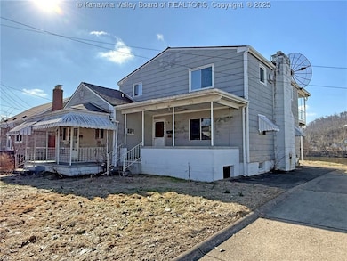 2207 W Virginia Ave, Dunbar, WV 25064 - photo 2