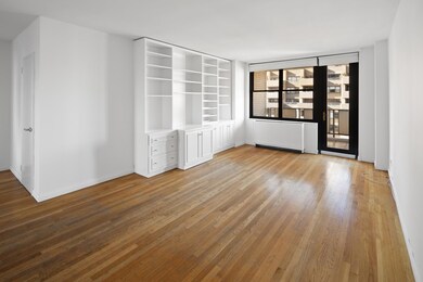 The Corniche unit 18A, New York, NY 10128 - photo 2