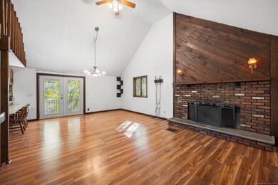 421 Kitemaug Rd, Uncasville, CT 06382 - photo 5