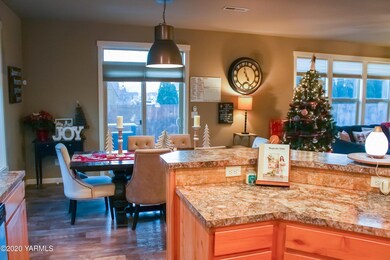 Kitchen/Dining