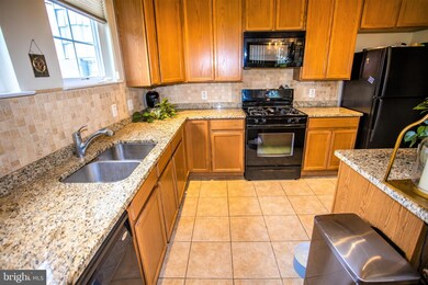 13980 Greendale Dr unit 7, Woodbridge, VA 22191 - photo 6