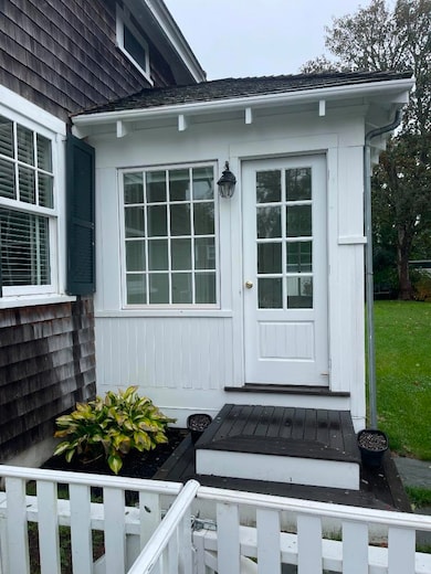 43 Cottage St, Edgartown, MA 02539 - photo 3