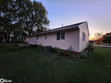 210 N Mill Rd, Buffalo Center, IA 50424 - photo 3