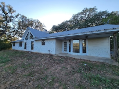 1046 Lutonsky Rd, Fayetteville, TX 78940 - photo 4