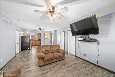 1727 E 24th St, Des Moines, IA 50317 - photo 7