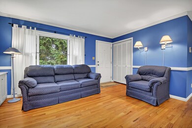 6407 Dalewood-6