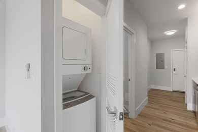 1531 W Howard St unit 404, Chicago, IL 60626 - photo 5