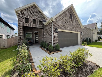 Entryway - Large Covered Front Porch