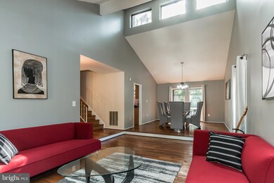 904 Twin Oaks Dr, Potomac, MD 20854 - photo 6