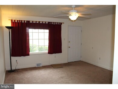 27 Hoffman Ln, Shoemakersville, PA 19555 - photo 3