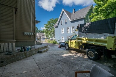 17 Jefferson St, Worcester, MA 01604 - photo 4