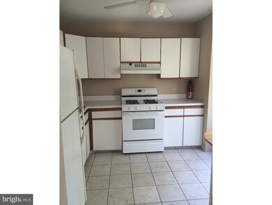 708 Briarwood Ct unit 708, Sewell, NJ 08080 - photo 5