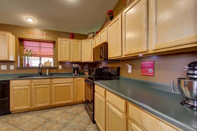 2015 E Smoke Tree Rd, Gilbert, AZ 85296 - photo 6