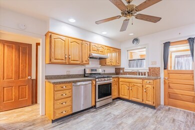 409 E Cemetery Ave, Chenoa, IL 61726 - photo 6