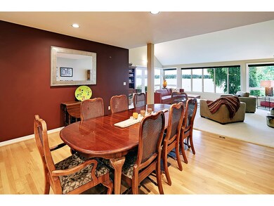 7617 W Mercer Way, Mercer Island, WA 98040 - photo 6