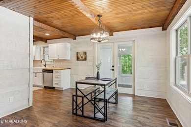 26-web-or-mls-142 Campbell Way - 026
