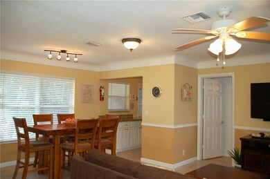Kitchen/ Dining area
