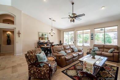 Vaulted Ceilings & Automatic Blinds