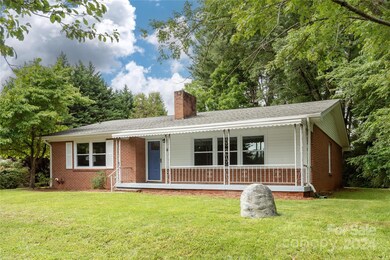 16 Merritt Dr, Asheville, NC 28806 - photo 3