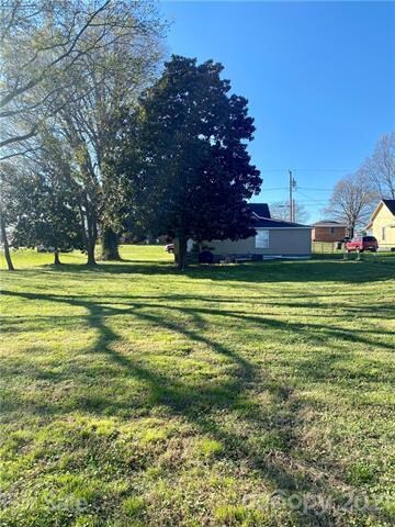 338 Deaton St, Statesville, NC 28677 - photo 5