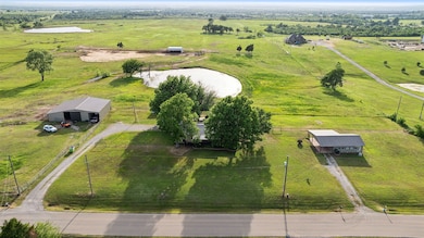 1202 S Oak Grove Rd, Cushing, OK 74023 - photo 4