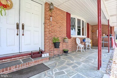 2938 Jefferson Dr, Chambersburg, PA 17201 - photo 4