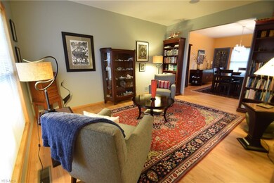 Formal living room - gorgeous hardwood floors - op