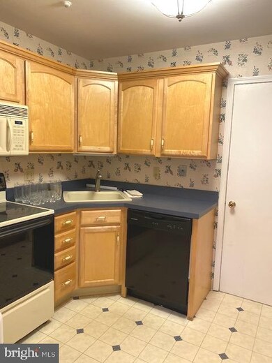 3 Samuel Adams Bldg unit 3, Blackwood, NJ 08012 - photo 5