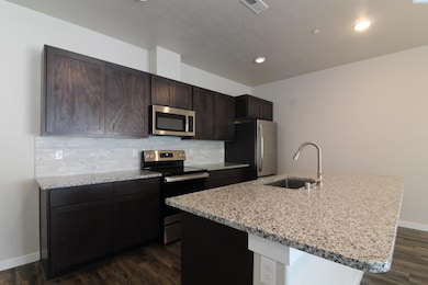 589 S Quillan Place, Kennewick, WA 99336 - photo 5