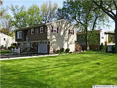 97 Palmer Ct, Middletown, NJ 07748 - photo 4