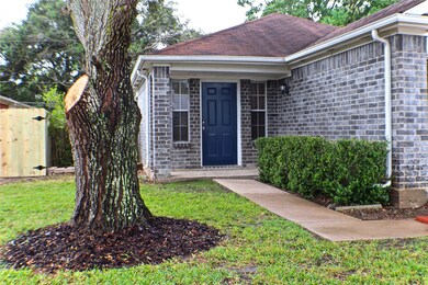 1400 Wilson Dr, Rosenberg, TX 77471 - photo 2