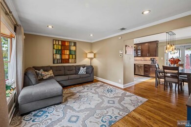 8 Phyllis Rd, West Orange, NJ 07052 - photo 4