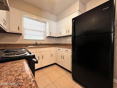 5018 Mcmanus Dr, Jacksonville, FL 32210 - photo 5