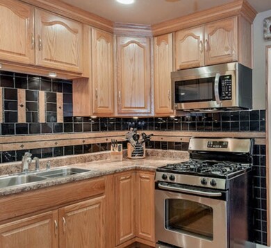 1649 Leytonstone Dr, Wheaton, IL 60189 - photo 3