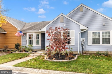 6905 Chokeberry Ct, Frederick, MD 21703 - photo 4