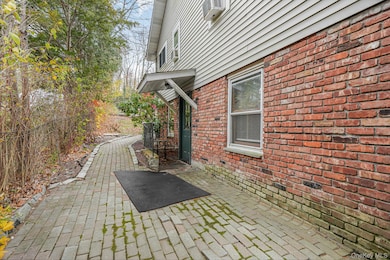 25 Teneyck Ave, Greenwood Lake, NY 10925 - photo 6