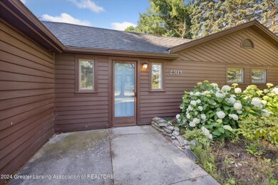 05-2309-E-Lake-Lansing-Rd-East-Lansing-M