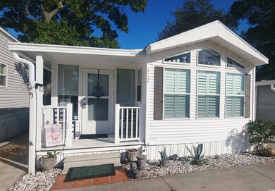 View of front of home featuring a porch