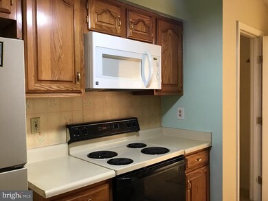 7686 Gladstone Rd unit 1, Windsor Mill, MD 21244 - photo 4