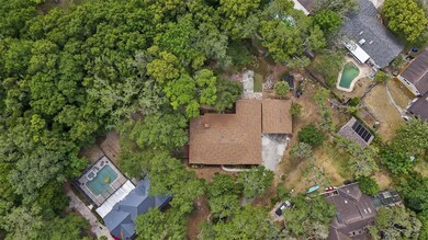 .60 ACRE CUL-DE-SAC LOT!