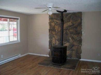 22960 Yucca Ct, Bend, OR 97701 - photo 2