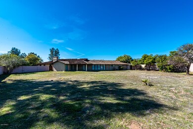 4431 N 53rd St-5