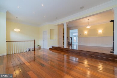 8023 Kidwell Hill Ct, Vienna, VA 22182 - photo 7