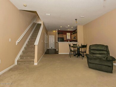 2302 Red Moon Dr, Jacksonville, FL 32216 - photo 5