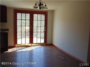 149 Walnut St, Kunkletown, PA 18058 - photo 6