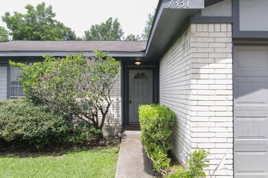 7331 Cornwall Bridge Ln, Houston, TX 77041 - photo 2