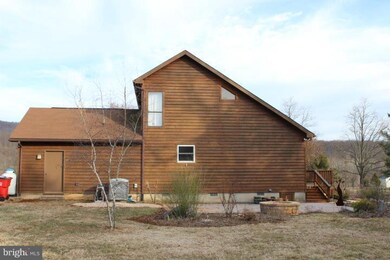 439 River Cliff Dr, Harpers Ferry, WV 25425 - photo 5